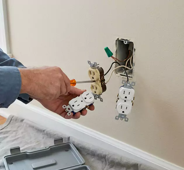 Professional Outlet Replacement: Your Local Swap-Out Team in Reynoldsburg, OH